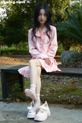 初夏女神 No.298 柒柒 秋天香风[95P+1V4.03G]