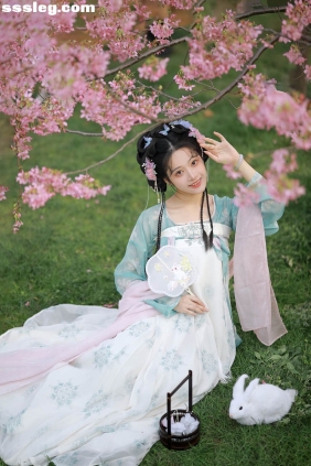 [YITUYU艺图语]2025.03.31 樱花少女 绵绵思远道[15P108M]