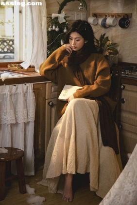 [YITUYU艺图语]2025.04.16 深秋厨房的文艺少女 单单[13P159M]