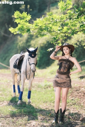 [YITUYU艺图语]2025.04.15 妞仔很忙 z[21P324M]