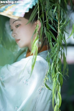 [YITUYU艺图语]2025.06.17 绿柳亭前 秋哒哒--[40P424M]