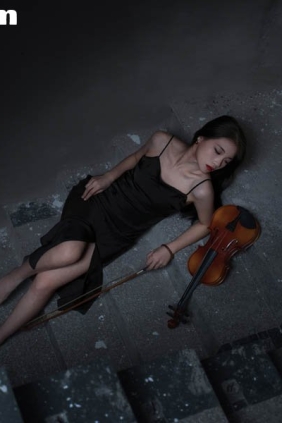 [YITUYU艺图语]2025.06.19 废墟中的小提琴少女 小七[14P208M]