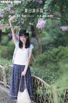 [YITUYU艺图语]2022.12.20 夏日游乐园 侧耳倾心听[19P215M]