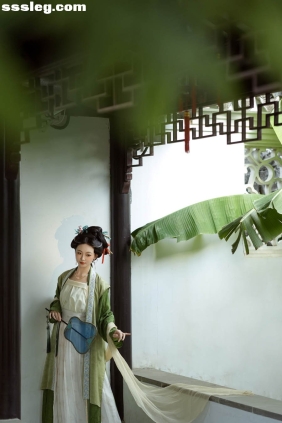 [YITUYU艺图语]2025.08.27 红了樱桃绿了芭蕉 小羊爱干饭[24P384M]