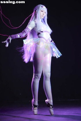 G44不会受伤 喵斯快跑[28P360M]