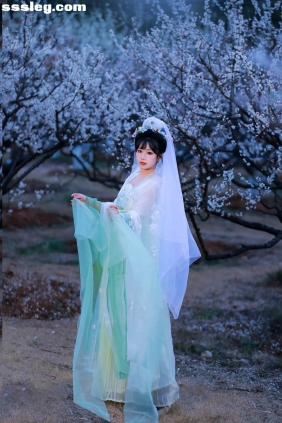 [YITUYU艺图语]2025.04.04 暗香 周周Ay[22P349M]