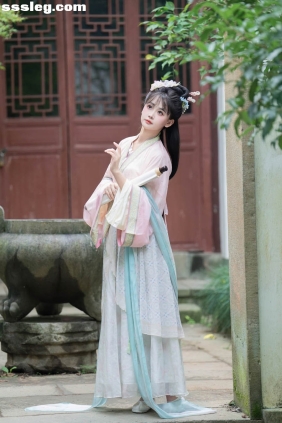 [YITUYU艺图语]2025.09.29 粉色仙女 湫一只岁岁[49P1.24G]