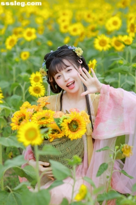 [YITUYU艺图语]2025.07.15 这片向日葵被本小姐承包了 琳琳[13P238M]