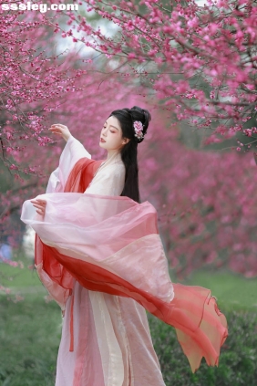 [YITUYU艺图语]2025.05.28 红梅 岁岁如意[14P202M]