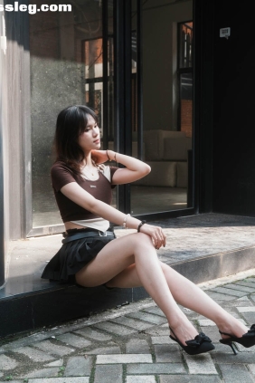 [YITUYU艺图语]2025.10.19 极简咖啡 杨小简[19P260M]