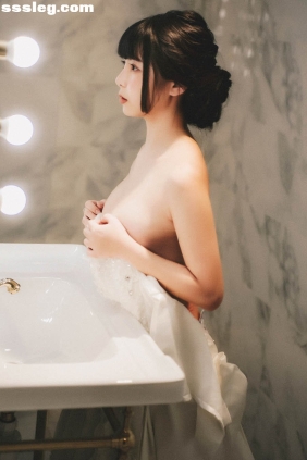 [JVID] Tiny 像天堂的懸崖[130+1V436M]