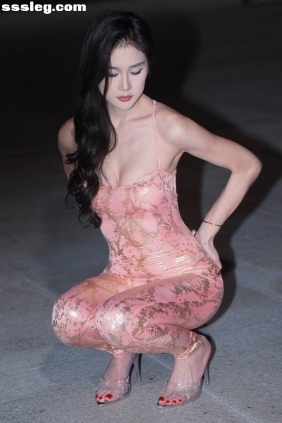 街拍作品 粉金亮面性感连体[149P2.12G]