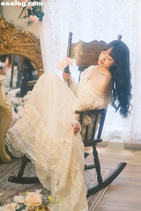 [YITUYU艺图语]2025.08.20 温柔法式花房少女 椰汁[21P341M]