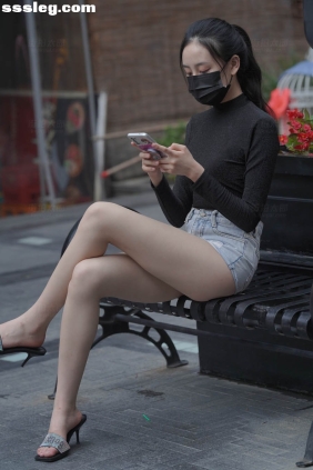 街拍作品 牛仔热裤美女[397P+3V9.19G]