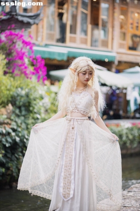 [YITUYU艺图语]2025.04.09 跌落人间的公主 文文[28P332M]