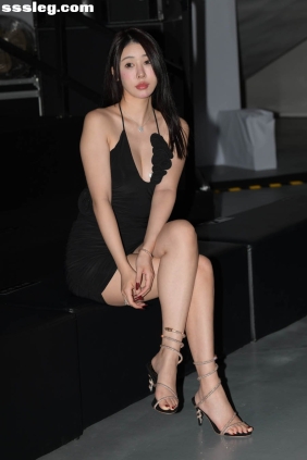 街拍作品 吊带裙女神[144P2.76G]