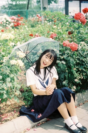 [YITUYU艺图语]2025.11.09 花和制服少女 百变兔小樱[13P49M]