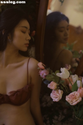 [YITUYU艺图语]2025.10.16 梅子熟了 六六[9P32M]