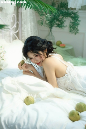 [YITUYU艺图语]2025.06.28 芭乐味的夏天 眠羊醒醒[13P75M]