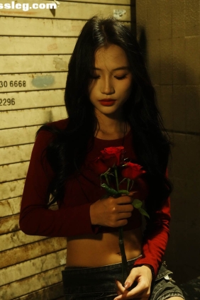 [YITUYU艺图语]2025.10.24 红艳玫瑰复古港风 LL[58P705M]