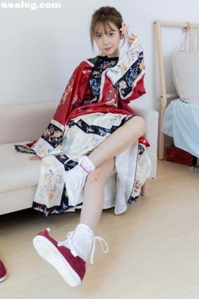 物恋传媒 No.2429 小曦 白棉袜[197P+1V3.84G]