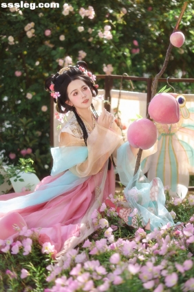 [YITUYU艺图语]2025.06.22 小桃仙 侧耳倾听[39P730M]