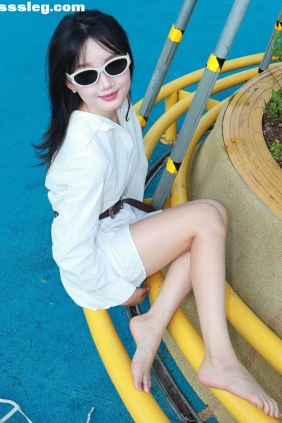 个人约拍 No.019 白衣凉鞋[460P+46V6.86G]