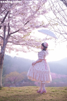 [YITUYU艺图语]2025.10.01 樱园洛丽塔 六六[30P467M]