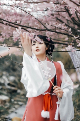 [YITUYU艺图语]2025.05.09 赏春 七七_ry[18P268M]