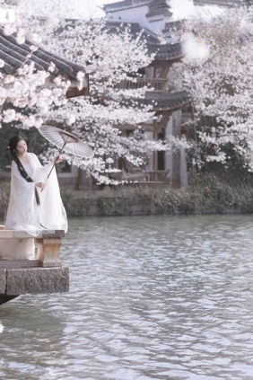 [YITUYU艺图语]2025.06.09 故园赏樱 比奇堡最漂亮的女人[30P290M]