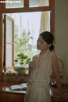 [YITUYU艺图语]2025.07.19 窗边的向日葵开了又落 雨子i[14P156M]