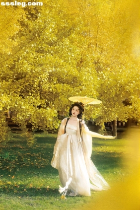 [YITUYU艺图语]2025.10.30 银杏落金 珂珂珂珂珂珂-[14P339M]