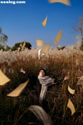 [YITUYU艺图语]2025.06.02 秋日芦苇荡电影感写真 竹官[13P137M]