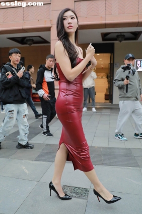 街拍作品 红色紧身皮裙[410P4.26G]