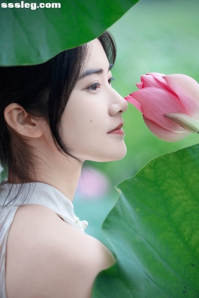 [YITUYU艺图语]2025.10.27 夏荷之爱 Sandra[40P752M]