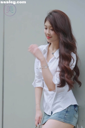 THEBEAUTY 2024深圳粤港澳大湾区车展车模随拍 103 [1V367M]