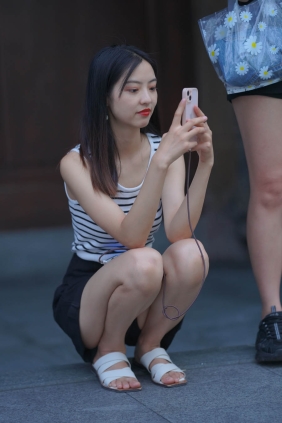 街拍作品 可爱短裙小妹[66P893M]