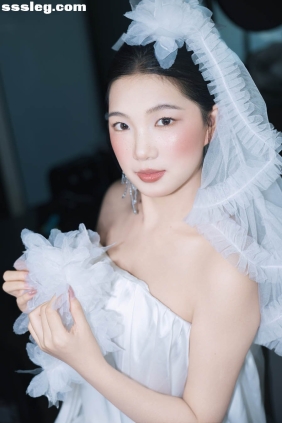 [YITUYU艺图语]2025.08.24 光影邂逅白裙的瞬间 一杯杨枝[41P600M]