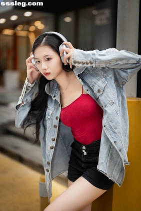 [YITUYU艺图语]2025.05.19 泰裤辣 甜甜[18P353M]