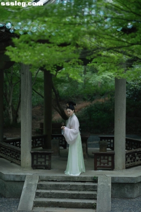 [YITUYU艺图语]2025.09.20 山中小憩 企鹅融融[50P458M]