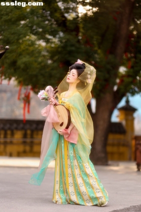 [YITUYU艺图语]2025.06.04 国色芳华 小杜同学[51P866M]