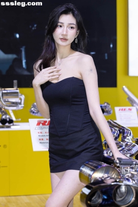 街拍作品 抹胸黑裙[26P199M]