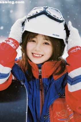 [YITUYU艺图语]2025.11.04 滑雪日记 caoie-[10P34M]