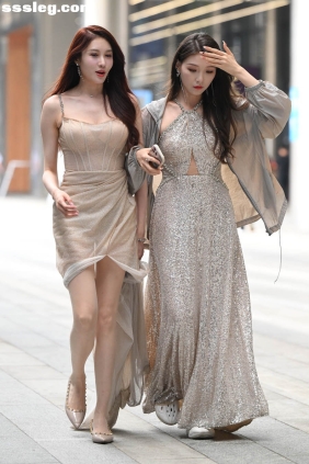 街拍作品 爱穿肉丝的鹿鹿[61P1.32G]