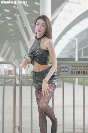 THEBEAUTY 2024深圳粤港澳大湾区车展车模随拍 106 [1V175M]