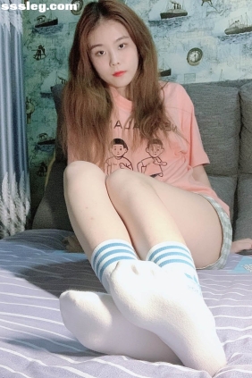 织梦行影 粉衣光脚[71P+1V611M]