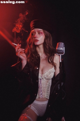 [YITUYU艺图语]2025.06.09 Thousand songs 朱莉[13P105M]