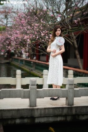 [YITUYU艺图语]2025.08.18 旗袍美女 辣鼻小新[15P504M]