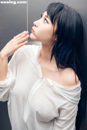 [JVID] 樂樂 緊急停止的電梯[125P+2V1.59G]