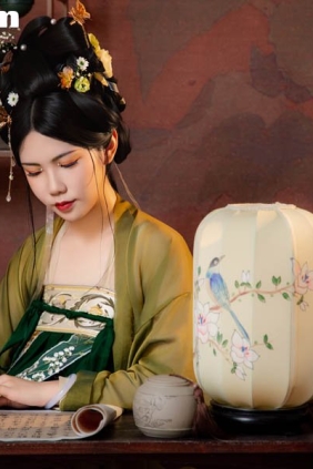 [YITUYU艺图语]2025.06.09 梧桐深院锁清秋 胖头鱼[17P224M]